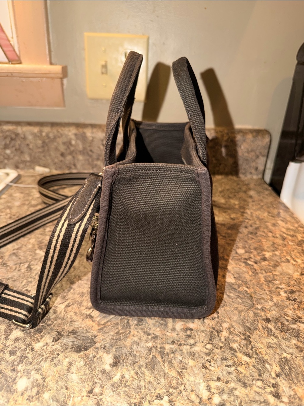 Coach Cargo Tote Bag-20 with Silver Balloon Charm ๐ค - Picture 6 of 12